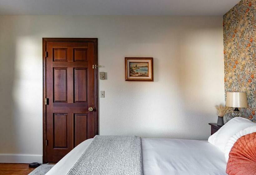 带共用浴室的标准房间, Historic Hotel Packwood