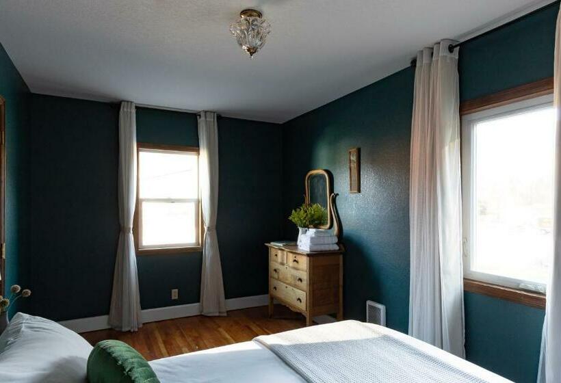 带共用浴室的标准房间, Historic Hotel Packwood