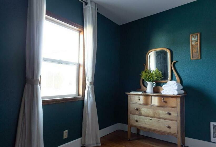 带共用浴室的标准房间, Historic Hotel Packwood