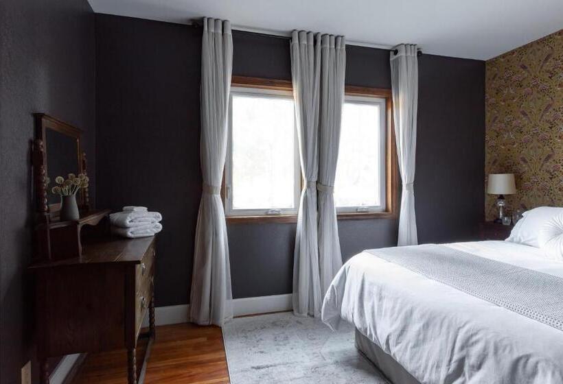 带共用浴室的标准房间, Historic Hotel Packwood