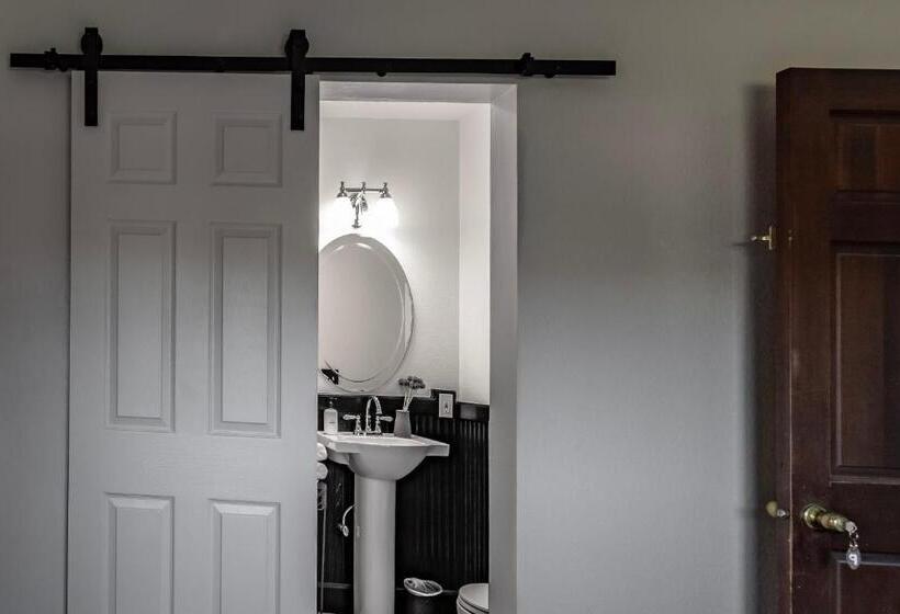 1间卧室的房子, Historic Hotel Packwood