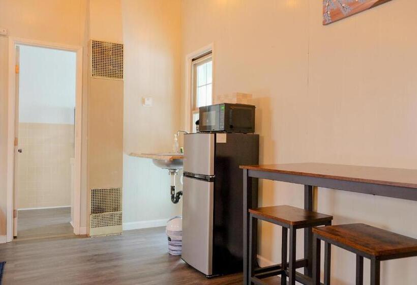 Стандартный Номер Кровать Кинг, Sherwood Arms Motel