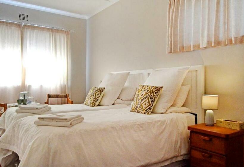 غرفة قياسية, Chesham House