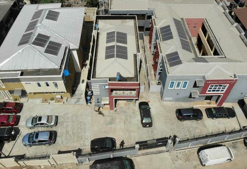 سوییت لوکس, Amazing Grace Hostel And International Serviced Apartments