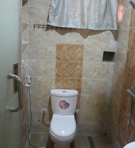 سوییت لوکس, Amazing Grace Hostel And International Serviced Apartments