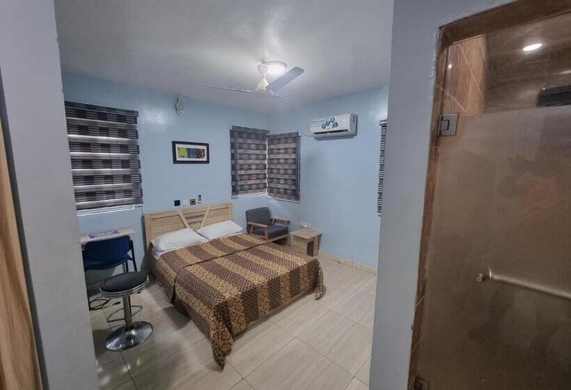 سوییت لوکس, Amazing Grace Hostel And International Serviced Apartments