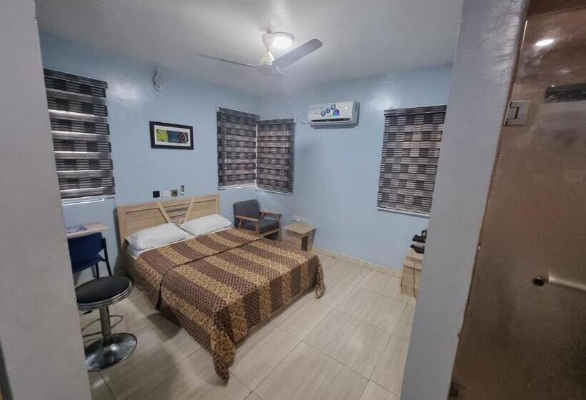 سوییت لوکس, Amazing Grace Hostel And International Serviced Apartments