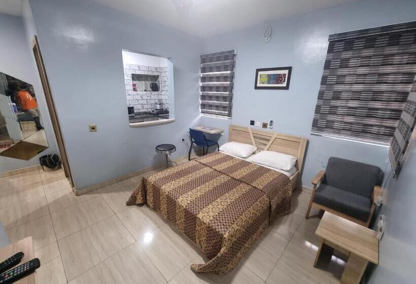 سوییت لوکس, Amazing Grace Hostel And International Serviced Apartments