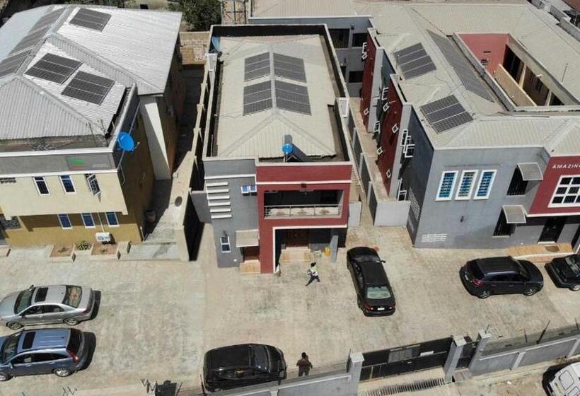 سوییت اجرایی, Amazing Grace Hostel And International Serviced Apartments