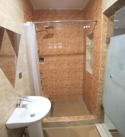 سوییت اجرایی, Amazing Grace Hostel And International Serviced Apartments