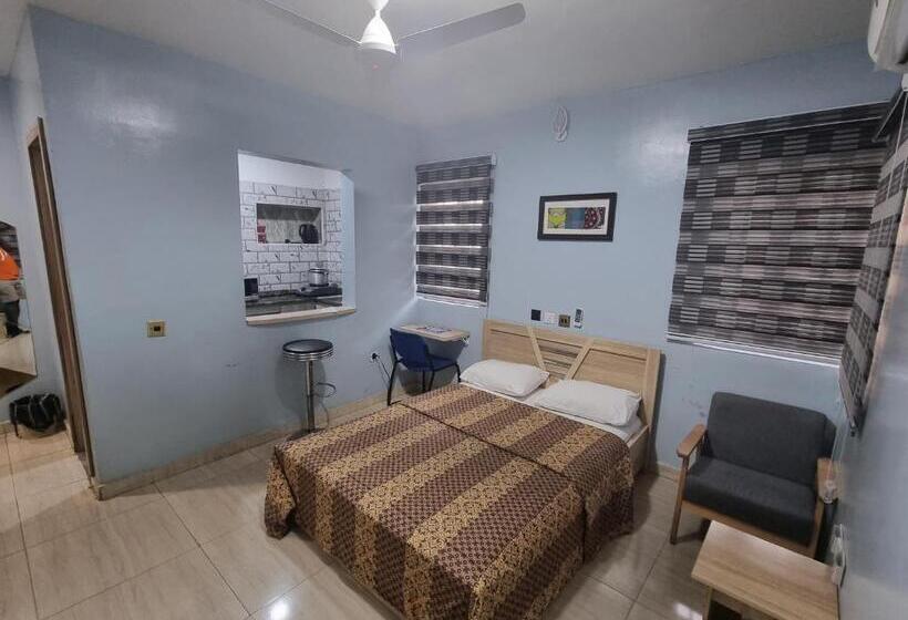 سوییت لوکس, Amazing Grace Hostel And International Serviced Apartments