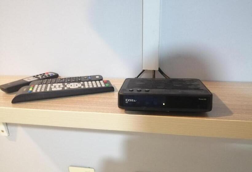 سوییت اجرایی, Amazing Grace Hostel And International Serviced Apartments