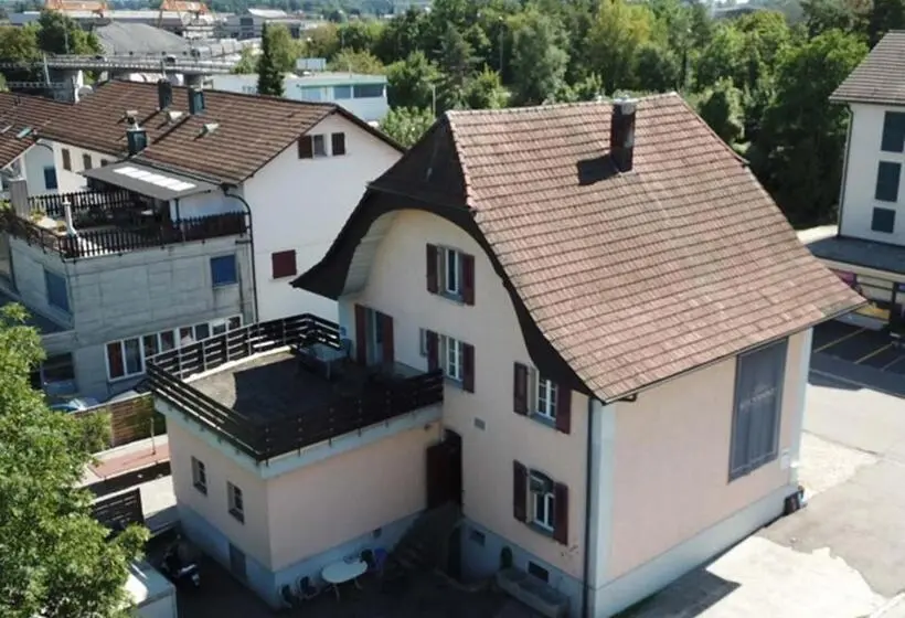 バス共有のスタンダードルーム, Monteurzimmer Worker S Accommodation Zimmerzuvermieten In Biberist