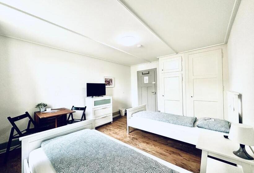 Номер Стандарт Совместная Ванная, Monteurzimmer   Worker S Accommodation   Zimmerzuvermieten In Biberist