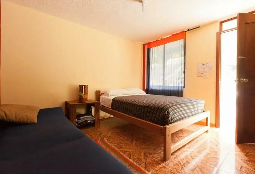 バス共有のスタンダードルーム, Papachos Hostel