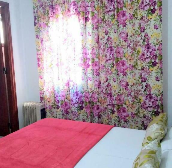 スタンダードルーム, Pensión Los Volcanes