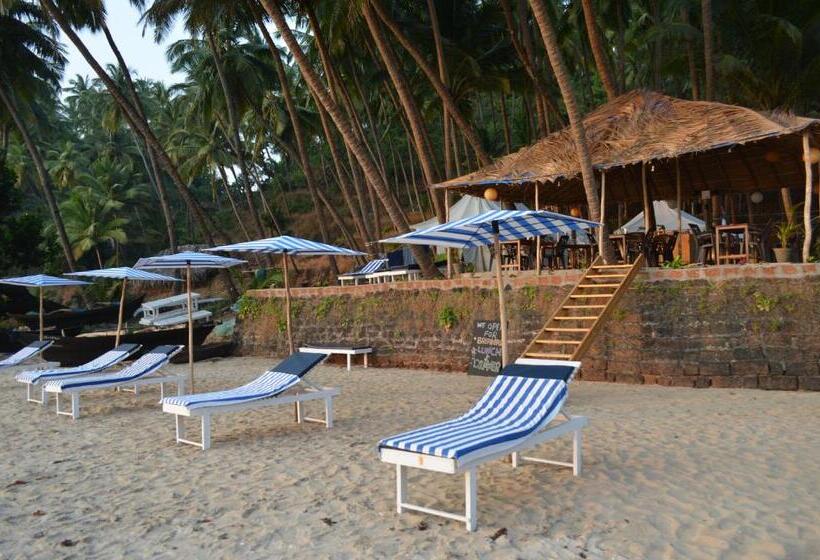 كوخ قياسي, Cola Beach Sunset Bay