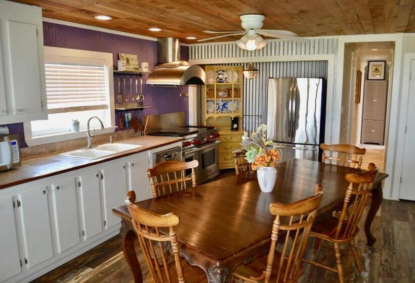 جناح عائلي, Blue Dolphin Inn And Cottages