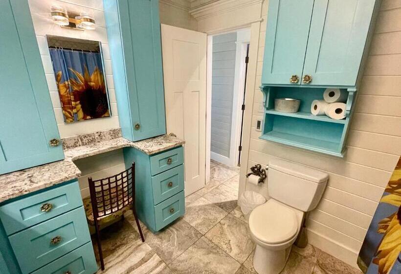 جناح عائلي, Blue Dolphin Inn And Cottages