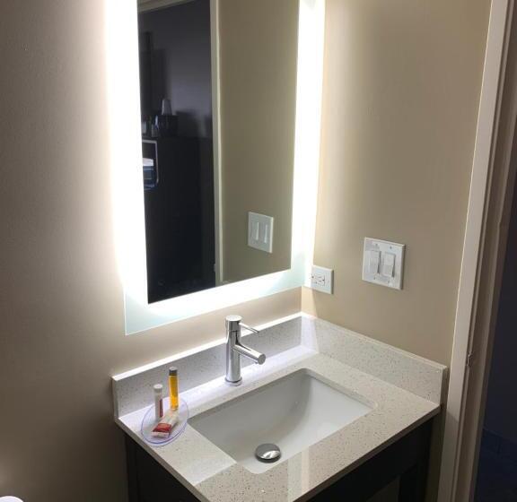 اتاق استاندارد, Super 8 By Wyndham Joliet