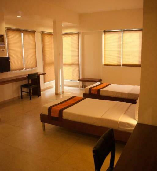 Camera Deluxe, M Suites