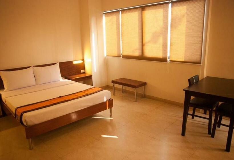 Camera Deluxe, M Suites