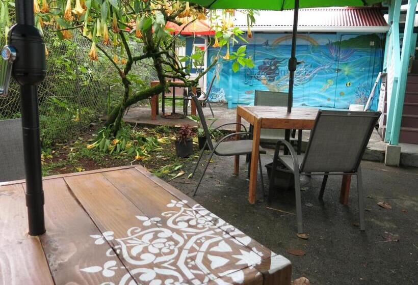 带共用浴室的标准房间, Pahoa Village Hostel