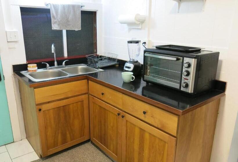 带共用浴室的标准房间, Pahoa Village Hostel