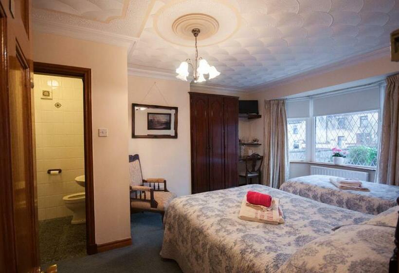 四人标准间, Asgard Guest House