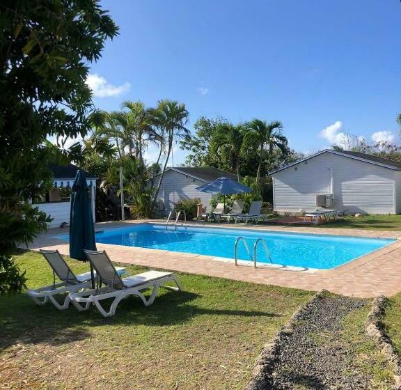 استودیوی استاندارد, Résidence Naturelle Pour Naturistes