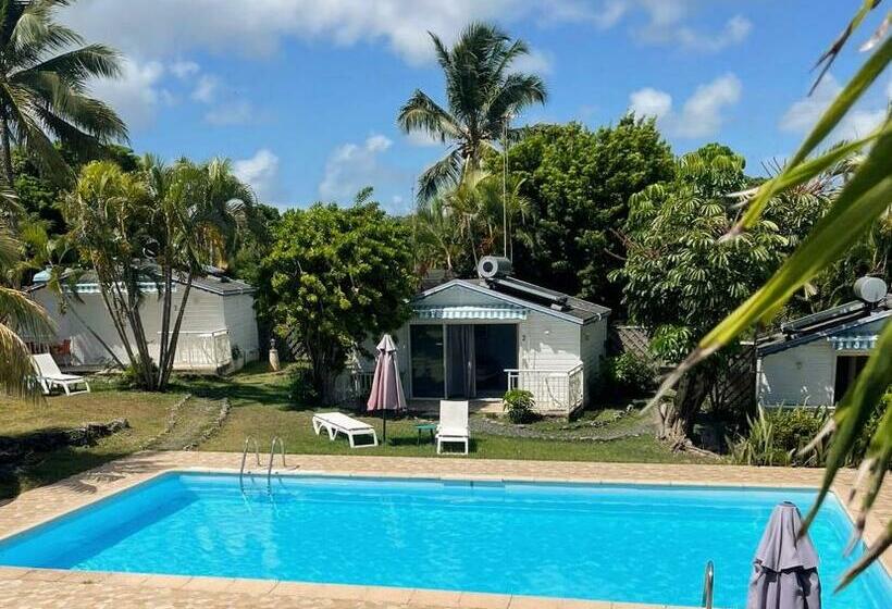 استودیوی استاندارد, Résidence Naturelle Pour Naturistes