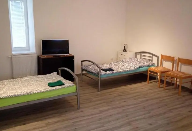 スタンダード４人部屋, Penzion Ostrov U Stribra 13