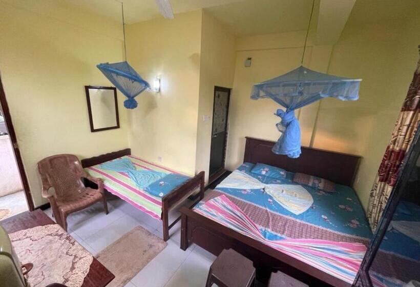 Номер Стандарт, Laksiri Villa