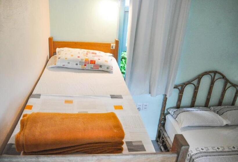 スタンダード４人部屋, Paikea Hostel Praia Do Rosa