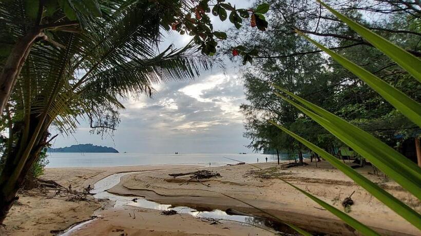 חדר סטנדרט נוף לים, Baan Suan Kayoo 2