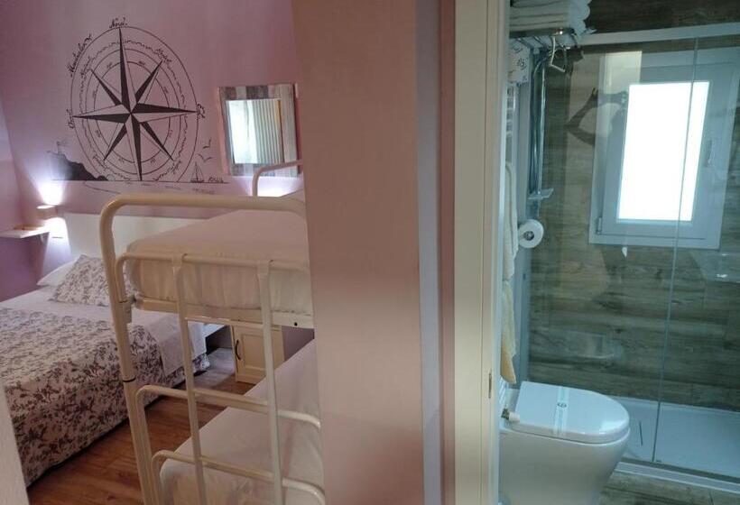 标准三人间, Sweet Harbour B&b