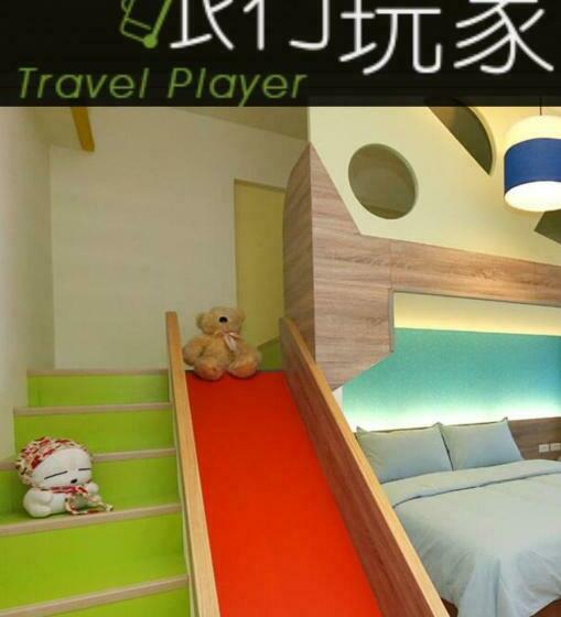 اتاق خانوادگی, Travel Mate B&b