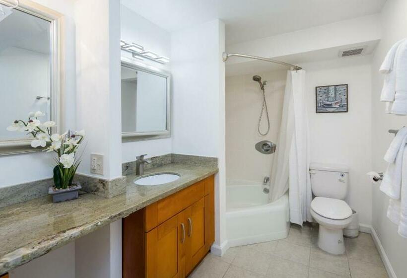 Апартаменты Пентхаус 1 Спальня, Waikiki Penthouse @ The Monarch