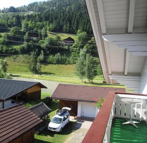 标准间带阳台, Haus Elena