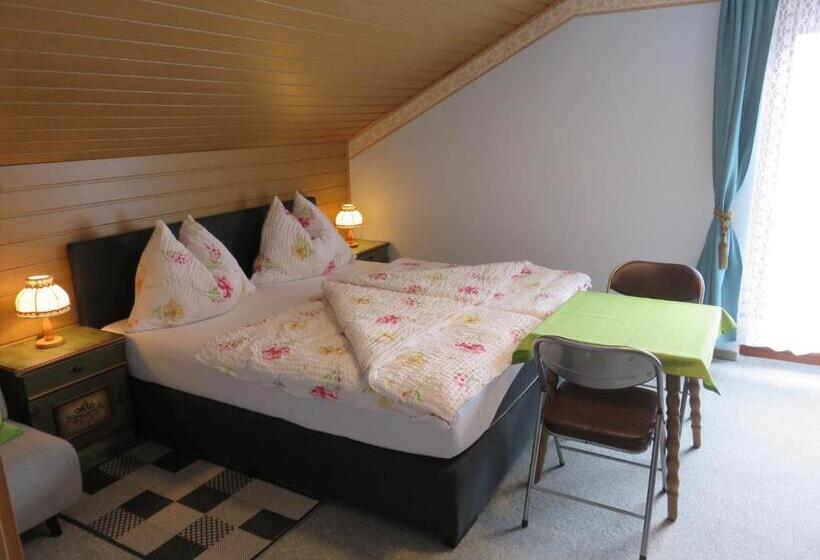 Номер Стандарт с Балконом, Haus Elena