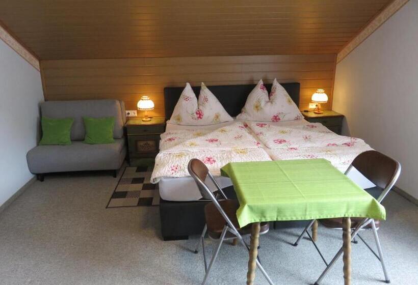 标准间带阳台, Haus Elena