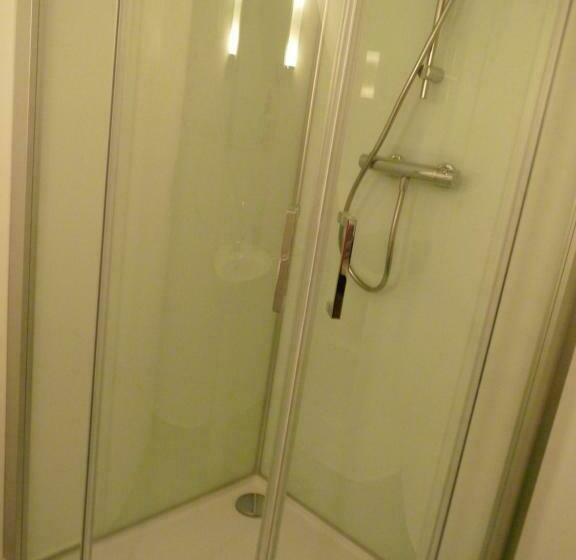 סטודיו משפחתי, Les Petits Jardins