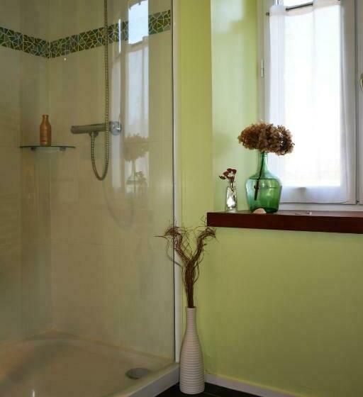 חדר סטנדרט, Longere De Nivinen