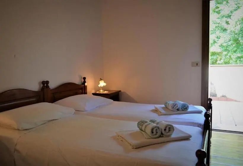 Juniorsviitti Terassi, Colja Jozko Agriturismo