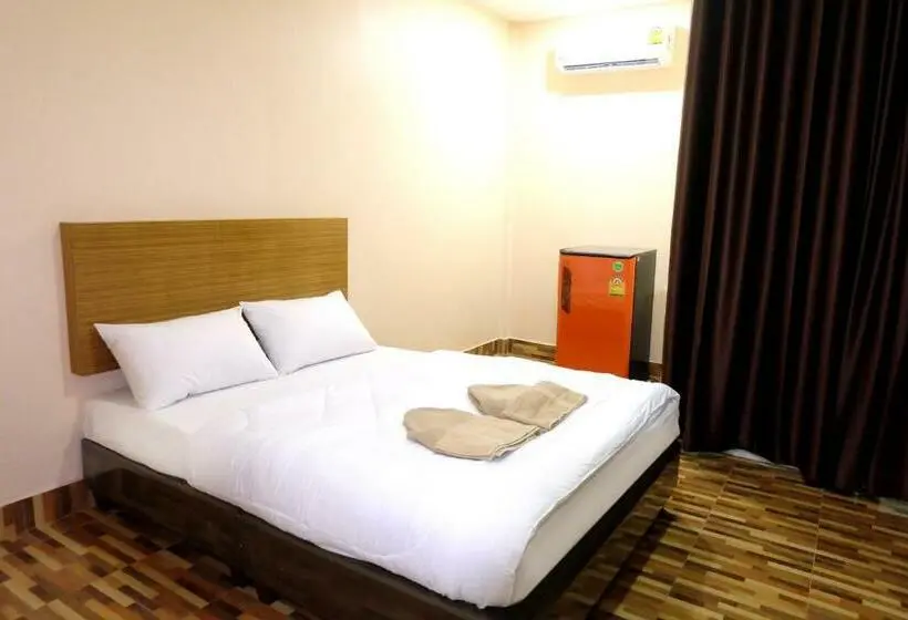 デラックスルーム, Banpong Center Place