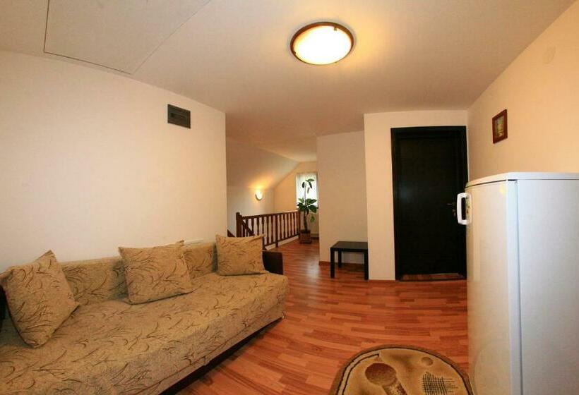 베이직 3인 룸, Casa Dintre Vai