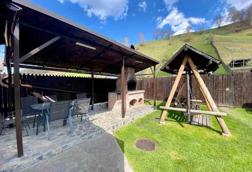 ２ベッドルームアパートメント, Casa Dintre Vai