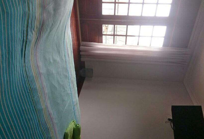 غرفة قياسية حمام مشترك, Casarada