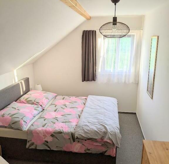 Четырехместный Номер Стандарт, Chalupa U Rybníka Střehom