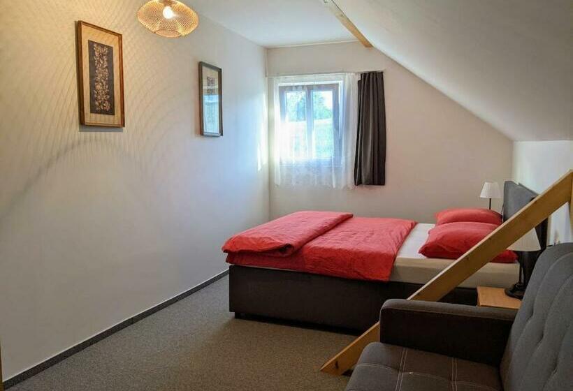 Номер Стандарт Трехместный, Chalupa U Rybníka Střehom